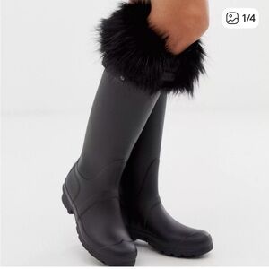 Hunter Black Fur-Trimmed Winter Boots